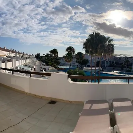 Bright With Pool In Tenerife South *